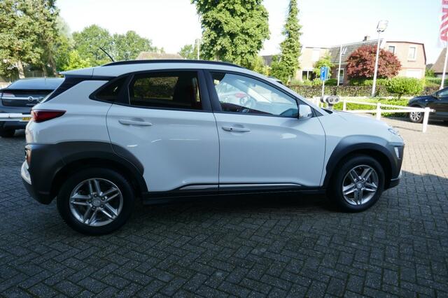 Hyundai Kona 1.0T FASHION 120 PK TREKHAAK/CAMERA/CLIMA/HUP