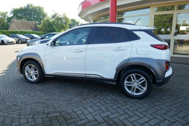 Hyundai Kona 1.0T FASHION 120 PK TREKHAAK/CAMERA/CLIMA/HUP