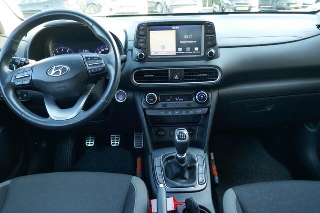 Hyundai Kona 1.0T FASHION 120 PK TREKHAAK/CAMERA/CLIMA/HUP