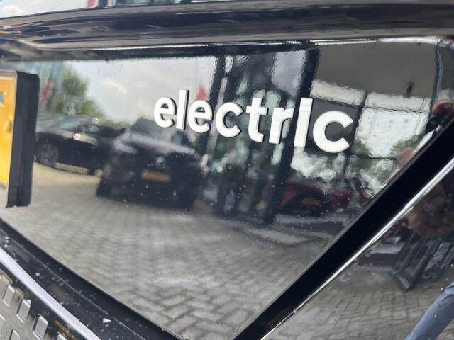 Hyundai Kona Electric Comfort 65.4 kWh | SoH 98.5% | Navigatie/ Apple Carplay/Android Auto | Achteruitrijcamera | PDC V+A | NL Auto | vast Trekhaak |