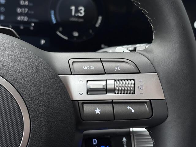 Hyundai Kona 1.6 GDI HEV Premium Sky / Schuif/Kanteldak / Voorstoel verkoeling en verwarming / Achterbank verwarming / Apple Carplay/Android Auto / Airco / Ledere bekleding /