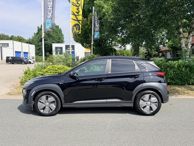 Hyundai Kona EV Premium Sky 64kWh 204PK LederoSchuifdak