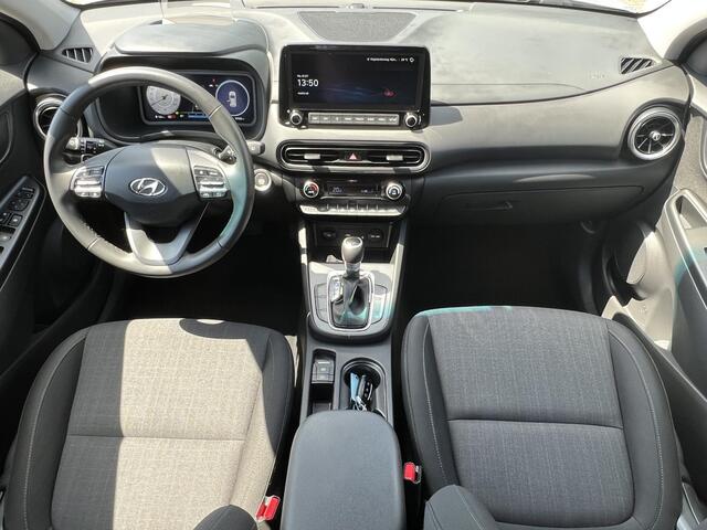 Hyundai Kona 1.6 GDI HEV Fashion | Cruisecontrol | Navigatiesysteem | Achterruitrijcamera | Lichtmetalenvelgen | Parkeersensoren achter| Climate control | Headup-Display |