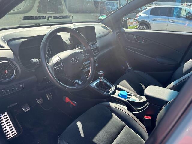 Hyundai Kona 1.0 T-GDI N Line | Stoelventilatie & Verwarming | Elek. Verstelbare Stoel | Dodehoeksensoren | Camera |