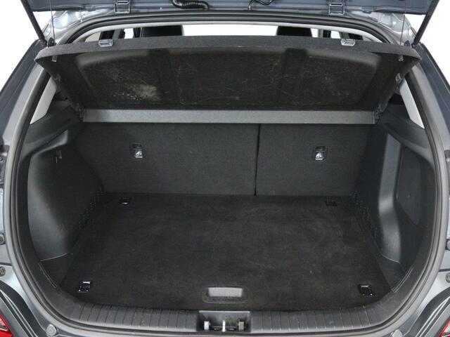 Hyundai Kona EV Fashion 64 kWh | Trekhaak | Onderweg-naar-dealer