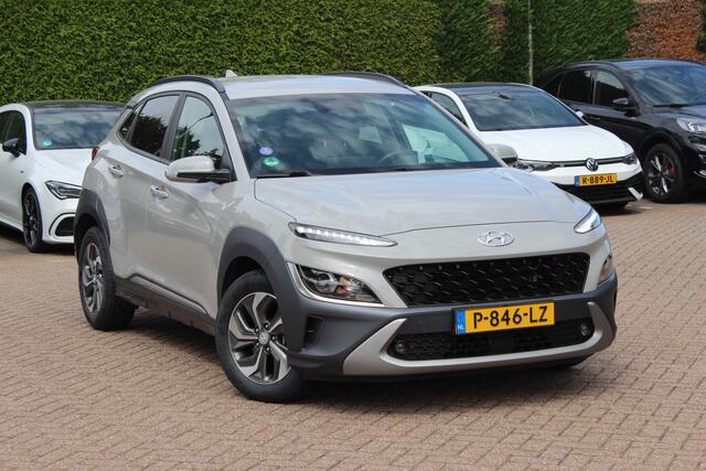 Hyundai Kona 1.6 GDI HEV Fashion / Trekhaak / Camera / Head-up / KRELL Audio / Half Leder / 16'' / CarPay / Dodehoek / DAB / Cruise Control
