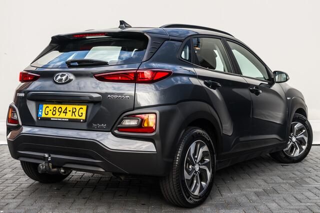 Hyundai Kona 1.6 GDI Hybride Comfort | Ned Auto | Automaat | Clima | Navigatie | Trekhaak | | Dab Audio | Camera | Cruise control adaptief | Lichtmetalen velgen 16" | Apple / Android Auto | |