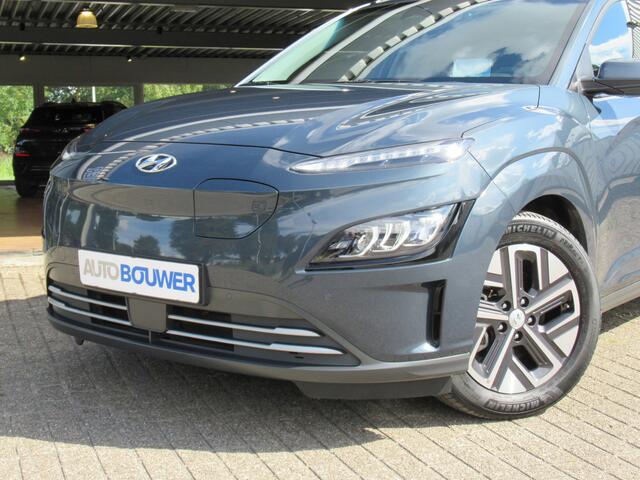 Hyundai Kona EV Premium 64 kWh | 3 fase | warmtepomp 1e eigen | full option! | leder | head-up | elektr.stoelen| adpt.cruise