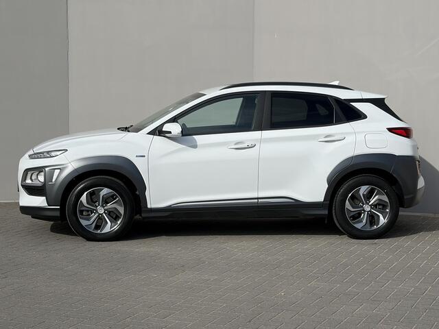 Hyundai Kona 1.6 GDI HEV Fashion / Trekhaak (1300 KG) / Achteruitrijcamera / Navigatie / Apple Carplay/Android Auto / Adaptieve cruise control