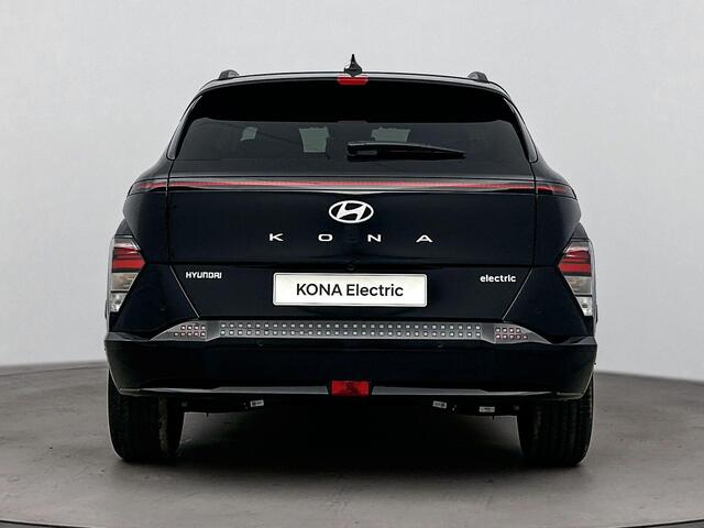 Hyundai Kona Electric Long Range Pure Edition 64.8 kWh | WLTP 510km | Stoel + stuurverwarming | Parkeersensoren voor en achter |