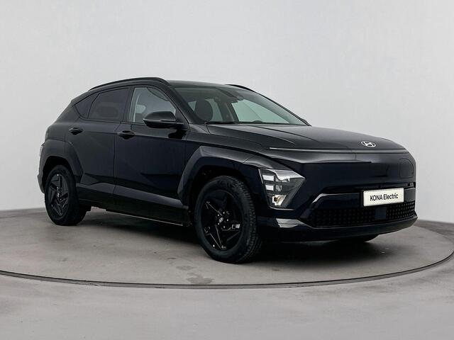 Hyundai Kona Electric Long Range Pure Edition 64.8 kWh | WLTP 510km | Stoel + stuurverwarming | Parkeersensoren voor en achter |