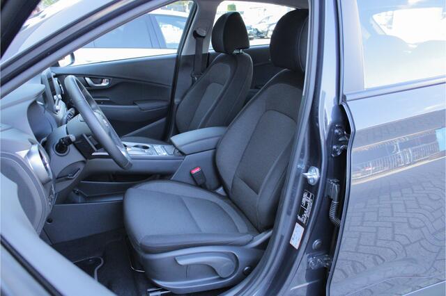 Hyundai Kona EV Fashion 64 kWh |100% SoH|dealer onderhouden|stoelverwarming|
