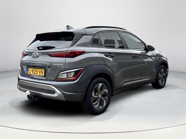Hyundai Kona 1.6 GDI HEV Fashion Sky | SChuif- kanteldak | Trekhaak | Head-up display | Adaptieve cruise control | Dodehoekdetectie |