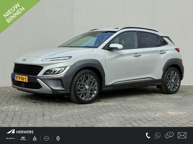 Hyundai Kona 1.6 GDI HEV Premium Sky / Fabrieksgarantie t/m 07-2027 / Schuif/open dak / Stoelverwarming / Lederen bekleding / Achteruitrijcamera / Apple CarPlay/Android Auto / Navigatiesysteem /