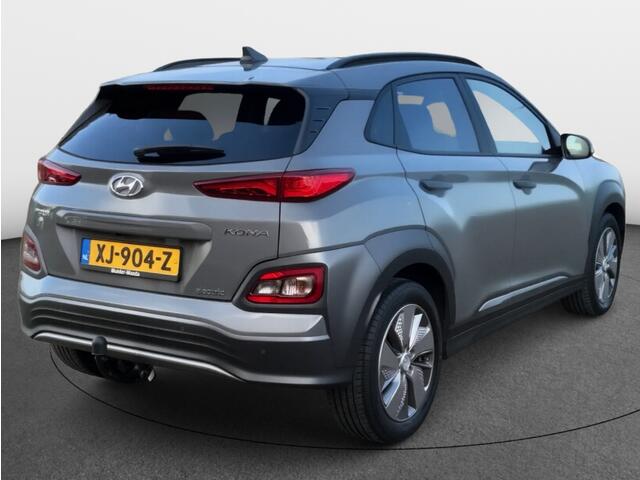 Hyundai Kona EV Premium 64 kWh | Warmtepomp | Trekhaak | Stoelventilatie | Stoelverwarming