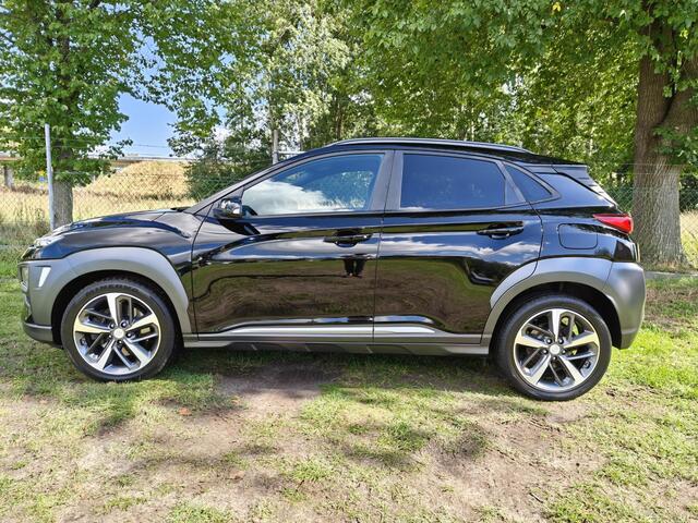 Hyundai Kona 1.6 T-GDI Fashion AUTOMAAT | CLIMA| NAVI | CRUISE | TREKHAAK | STOEL VW |