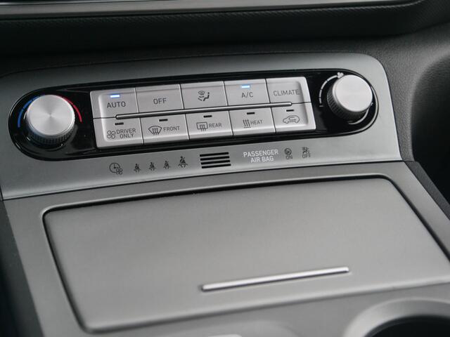 Hyundai Kona EV Premium Sky 64 kWh | schuifdak | leder | krell sound | slechts 36.000km..