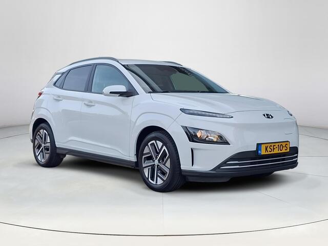 Hyundai Kona EV Fashion 64 kWh | Apple Carplay/Android Auto | Climate control | Stoelverwarming | Achteruitrijcamera | Cruise Control |