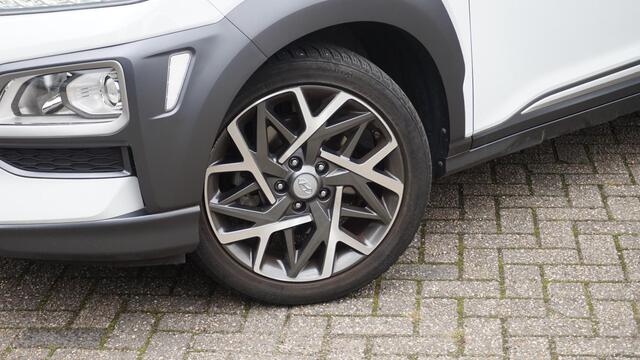 Hyundai Kona 1.6 GDI HEV Trekhaak | Navigatie | Keyless | Rijklaarprijs incl beurt/Bovag garantie