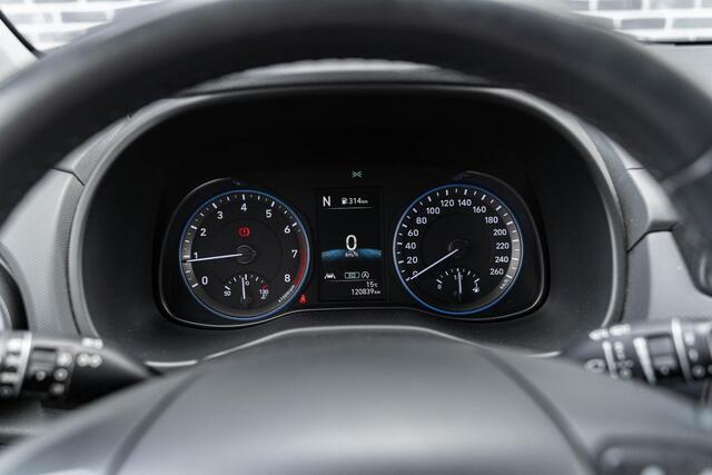 Hyundai Kona 1.0 T-GDI 120 Comfort | Achteruitrijcamera | Parkeersensoren | Airco | Cruise Control | Apple Carplay | Android Auto | DAB | Lichtmetalen Velgen 16 inch