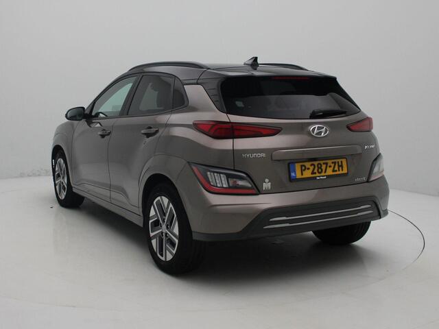Hyundai Kona EV Premium 64 kWh | Leder | Stoelverwarming | Stoelventilatie | Stuurverwarming | Led Verlichting |