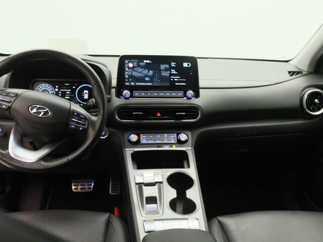 Hyundai Kona EV Premium 64 kWh | Leder | Stoelverwarming | Stoelventilatie | Stuurverwarming | Led Verlichting |