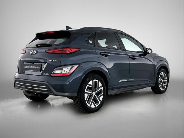 Hyundai Kona EV Fashion 64 kWh | Trekhaak | BTW voertuig | Incl. Winterbanden |