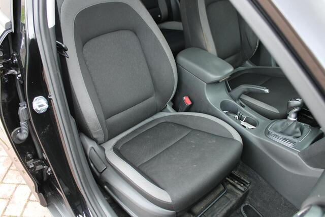 Hyundai Kona 1.0 T-GDI 120pk Comfort Airco Camera Carplay Trekhaak Stoelverwarming