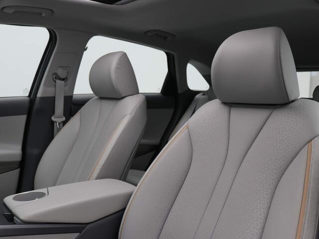Hyundai NEXO FCEV Plus Pack Waterstof Automaat / GROOT GLAZEN SCHUIF-KANTELDAK / WATERSTOF / ADAPTIVE CRUISE CONTROL / FULL OPTION / LEDEREN BEKLEDING / STOELVERWARMING & STOELKOELING / APPLE CARPLAY & ANDROID AUTO / KEYLESS ENTRY / PARKEERSENSOREN RONDOM /