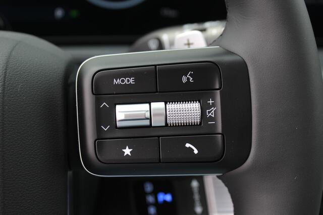 Hyundai SANTA FE 1.6 T-GDI HEV Premium Sky 7p. / Nieuw Te Bestellen / Navigatie + Apple Carplay/Android Auto / Lederen Bekleding / Elektrisch Schuif-/Kanteldak / Keyless Entry & Start /