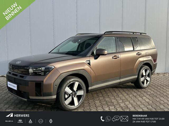 Hyundai SANTA FE 1.6 T-GDI HEV Premium Sky 7p. / ¤3000,- Voordeel / Nieuw uit voorraad leverbaar / Navigatie + Apple Carplay/Android Auto / Lederen Bekleding / Elektrisch Schuif-/Kanteldak / Keyless Entry & Start /
