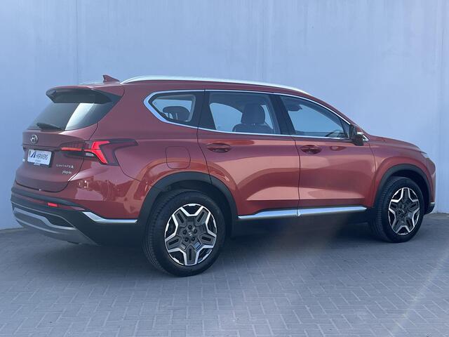 Hyundai SANTA FE 1.6 T-GDI PHEV Comfort Smart Automaat / Trekgewicht 1.350 kg / Stuur- en stoelverwarming / Apple Carplay Android Auto / Krell Premium Audio / Adaptief cruise control