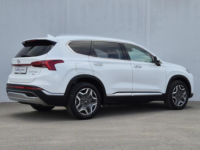 Hyundai SANTA FE 1.6 T-GDI PHEV Plug-in Premium Sky 7p. Automaat / 7 Persoons / HUD / glazen schuif- en kanteldak / Apple Carplay Android Auto / Stuur- en Stoelverwarming / rondomzichtcamera / trekgewicht van 1350 kg /