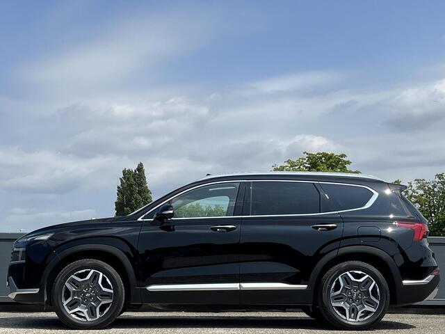 Hyundai SANTA FE 1.6 T-GDI PHEV Premium Plus Sky 7p. | Lederen bekleding incl memory| Schuifkanteldak | Vierwielaandrijving | 7-persoons | Stoelventilatie & verwarming voor & achter | Adaptieve cruisecontrol |