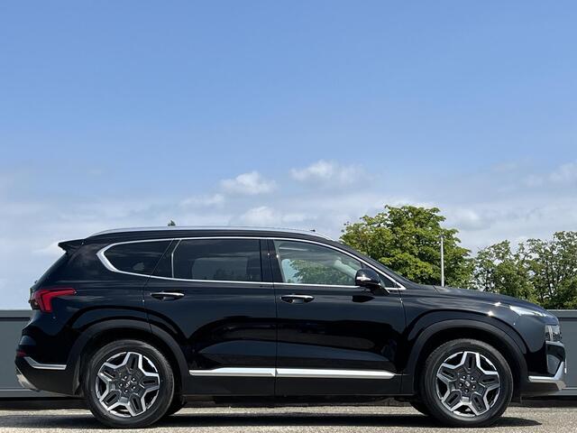Hyundai SANTA FE 1.6 T-GDI PHEV Premium Plus Sky 7p. | Lederen bekleding incl memory| Schuifkanteldak | Vierwielaandrijving | 7-persoons | Stoelventilatie & verwarming voor & achter | Adaptieve cruisecontrol |