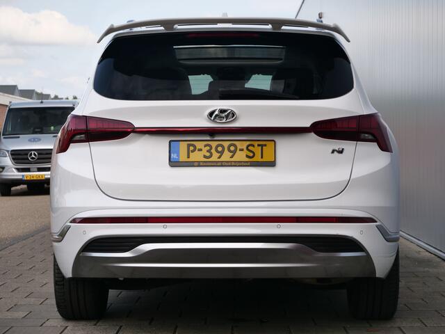 Hyundai SANTA FE 1.6 T-GDI 265pk PHEV Premium Plus Sky 7p. Automaat Panoramadak / Trekhaak / Stoelkoeling / Etc / Etc.