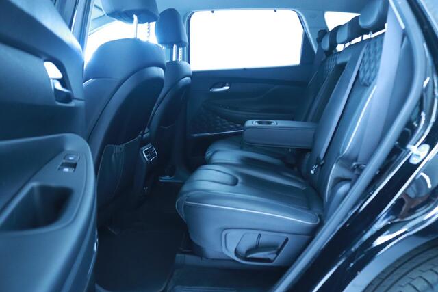Hyundai SANTA FE 1.6 T-GDI PHEV Premium 7p. | Navigatie | Cruise Control Adaptief | Achteruitrijcamera |