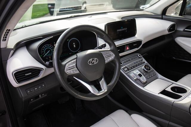 Hyundai SANTA FE 1.6 T-GDI PHEV Premium Sky 7p. , Pano dak, HUD, Trekhaak, Stoelverwarming/ventilatie