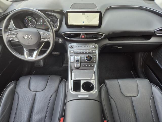 Hyundai SANTA FE 1.6 T-GDI PHEV Plug-in Premium Automaat / Apple Carplay Android Auto / Adaptief CC / Achteruitrijcamera / Stuur- Stoel en Achterbankverwarming / Elektrische achterklep / Trekgewicht 1350 / Climate control / kg /