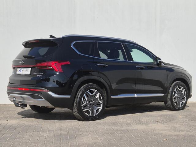 Hyundai SANTA FE 1.6 T-GDI PHEV Plug-in Premium 7p. / 7 Persoons / HUD / Trekhaak vast / Stuur-, Stoel en Achterbankverwarming / Rondomzicht camera / Elektrische achterklep / Adaptief CC / Trekgewicht 1350 kg / Stoelventilatie /