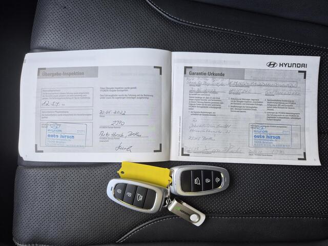 Hyundai SANTA FE 1.6 T-GDI PHEV Plug-in Premium 7p. / 7 Persoons / HUD / Trekhaak vast / Stuur-, Stoel en Achterbankverwarming / Rondomzicht camera / Elektrische achterklep / Adaptief CC / Trekgewicht 1350 kg / Stoelventilatie /