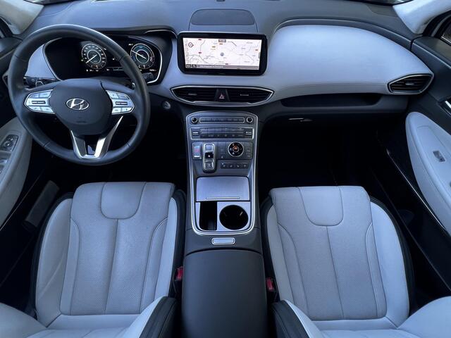 Hyundai SANTA FE 1.6 T-GDI PHEV Premium Plus Sky Automaat / Dealer onderhouden / Panorama-schuifdak / 1.350 kg afneembare trekhaak / HUD / Camera 360° / EAER bereik 58 / 69 km /