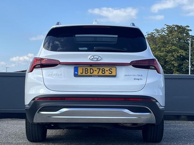 Hyundai SANTA FE 1.6 T-GDI PHEV Premium Plus Sky 7p. | Fabrieksgarantie 07-2029 | Panorama schuifkanteldak | Blind spot camera | Lederen bekleding | Plug inn | Stoelventilatie |