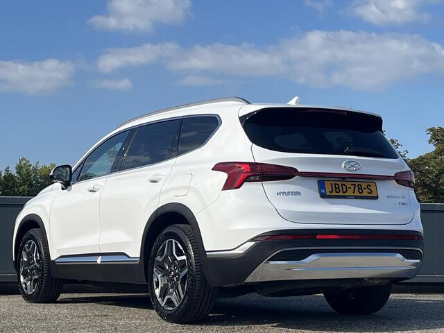 Hyundai SANTA FE 1.6 T-GDI PHEV Premium Plus Sky 7p. | Fabrieksgarantie 07-2029 | Panorama schuifkanteldak | Blind spot camera | Lederen bekleding | Plug inn | Stoelventilatie |