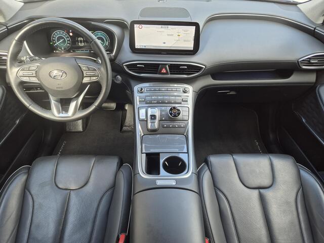 Hyundai SANTA FE 1.6 T-GDI PHEV Plug in Premium Sky Automaat / Trekgewicht 1350 kg / HUD / Glazen schuif- en kanteldak / Stuur-, Stoel en Achterbankverwarming / Elektrische achterklep / Rondomzicht camera /