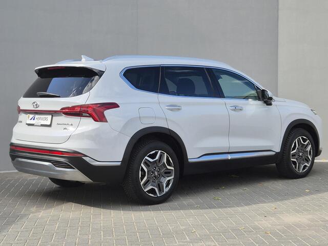 Hyundai SANTA FE 1.6 T-GDI PHEV Plug in Premium Sky Automaat / Trekgewicht 1350 kg / HUD / Glazen schuif- en kanteldak / Stuur-, Stoel en Achterbankverwarming / Elektrische achterklep / Rondomzicht camera /