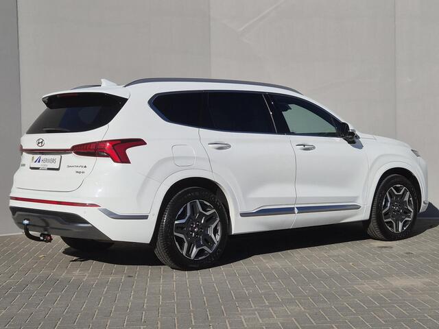 Hyundai SANTA FE 1.6 T-GDI PHEV Plug-in Premium Plus Sky Automaat / HUD / Trekhaak afneembaar / Glazen schuif- en kanteldak / Trekgewicht 1350 kg / Rondomzicht camera / Stuur-, Stoel en Achterbankverwarming / Elektrische achterklep /