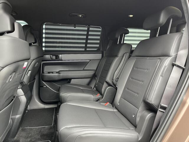 Hyundai SANTA FE 1.6 T-GDI PHEV Black Line 4WD 6p. | ¤3000 KORTING | VOORRAAD |
