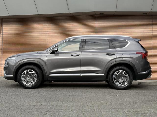 Hyundai SANTA FE 1.6 T-GDI HEV Comfort Smart 7pers. Trekhaak / Leer / Krell / Navi / Clima / Camera / Stoelverwarming
