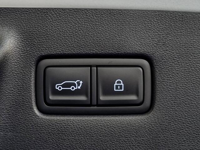 Hyundai SANTA FE 1.6 T-GDI HEV Premium 7p. / ¤7500,- Inruilvoordeel In Prijs Verrekend / Rijklaarprijs / Direct Leverbaar /